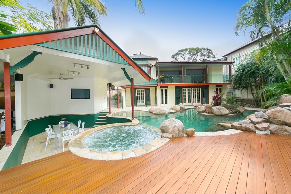 East Brisbane Sale